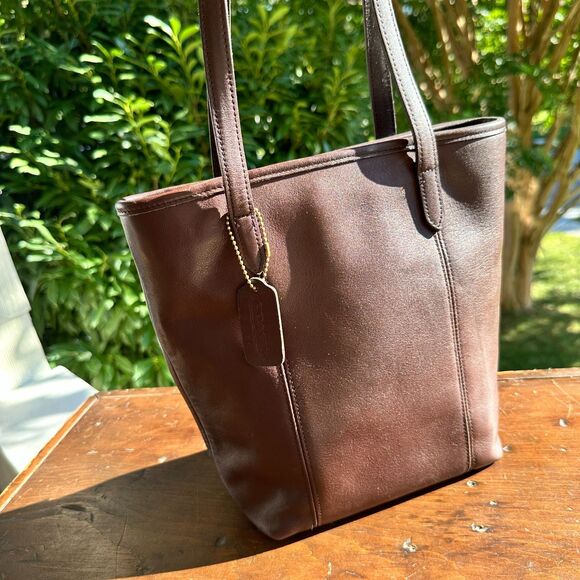Vintage Coach Classic Lunch Tote Style No. 9077 in Mahogany - Picture 1 of 8